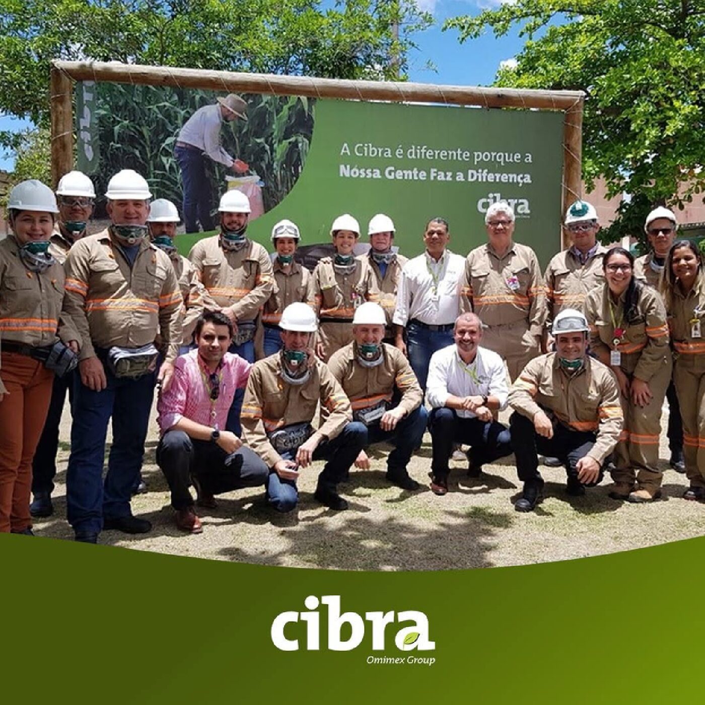 Equipe da Cibra reunida em ação de relacionamento com a comunidade